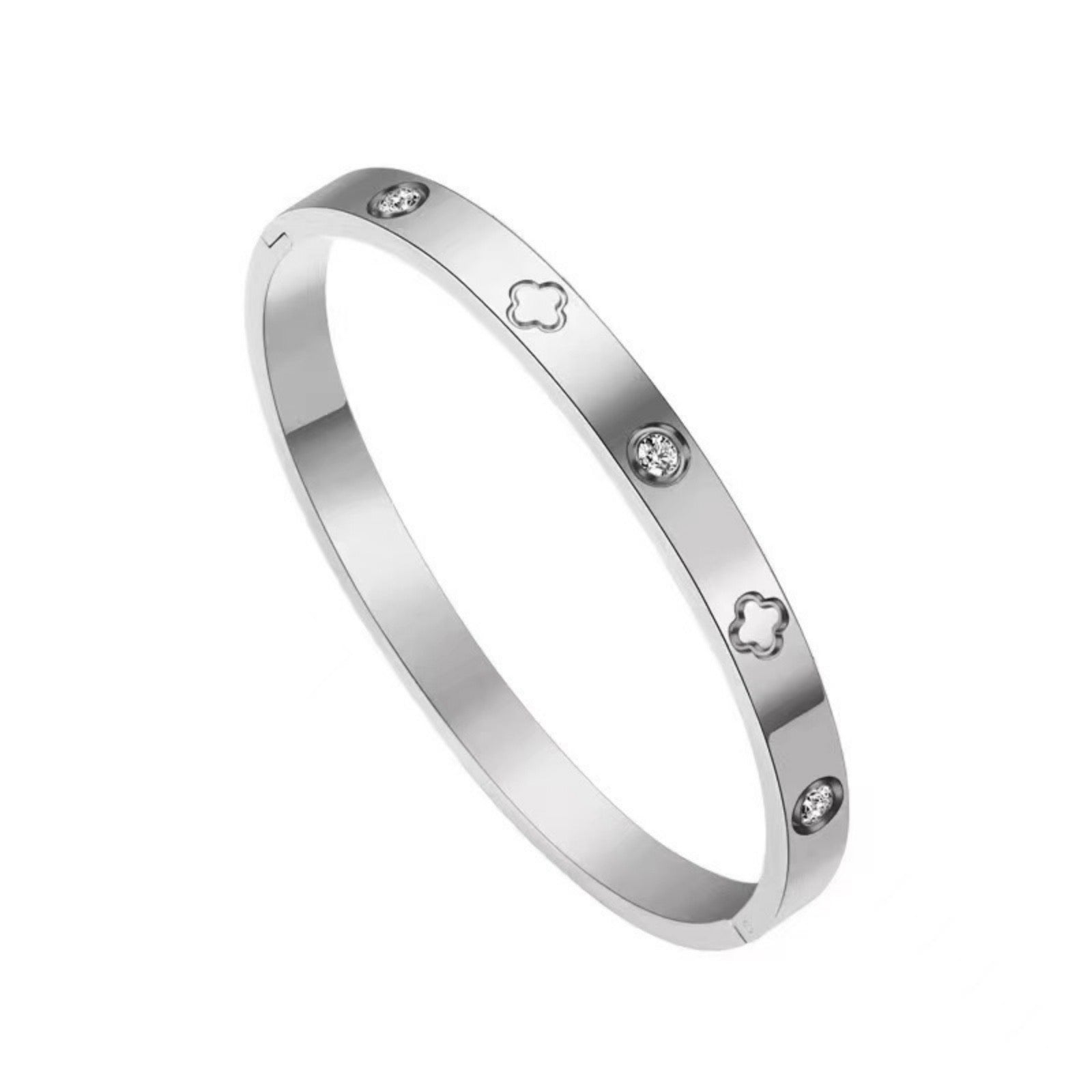 Maia Bangle