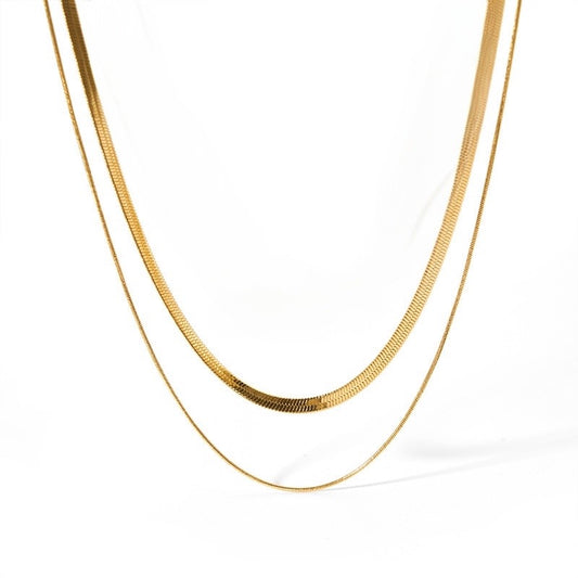 Nia golden necklace